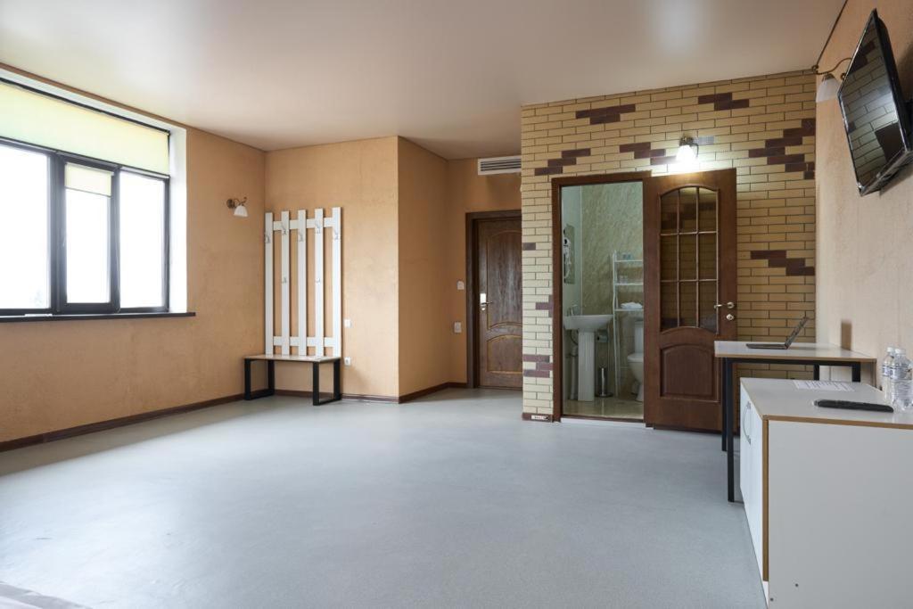 7Days Hotel Almaty Bagian luar foto